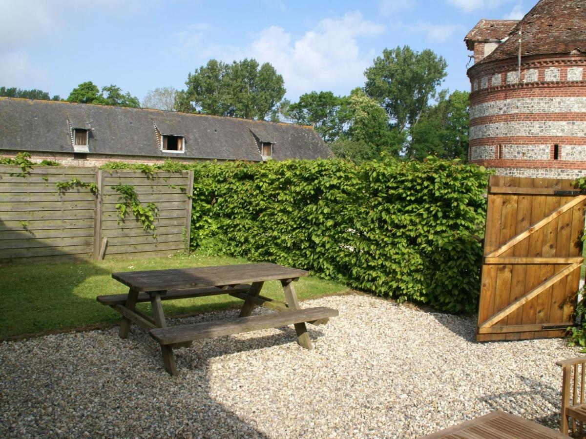 Classic Cottage In Le Bourg-Dun With Garden エクステリア 写真