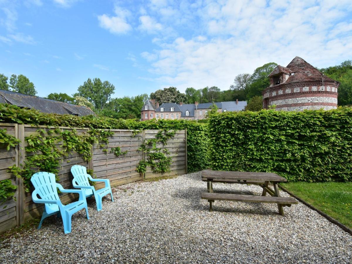 Classic Cottage In Le Bourg-Dun With Garden エクステリア 写真